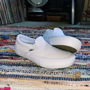 White Slip On Van👟